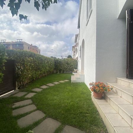 R17 Casa MERCÉ RODOREDA Calafell Extérieur photo