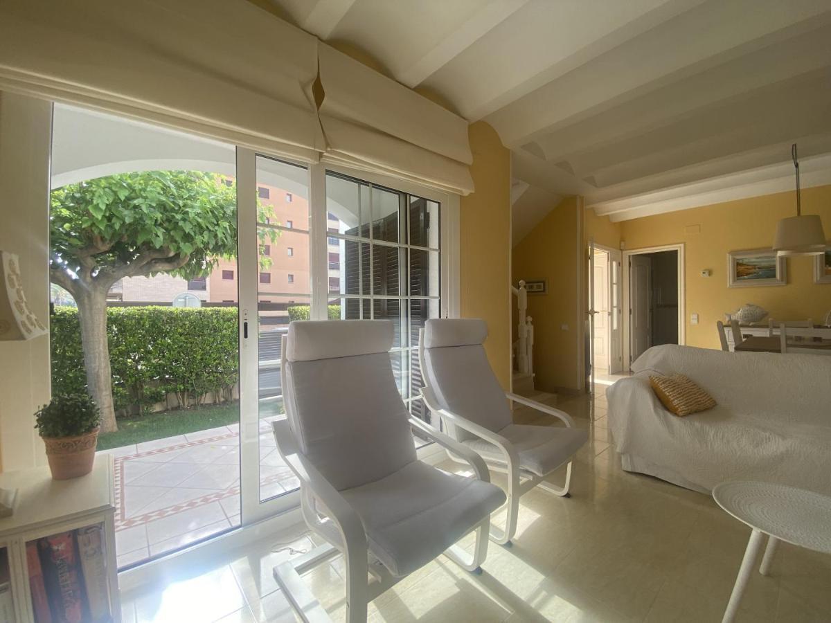R17 Casa MERCÉ RODOREDA Calafell Extérieur photo