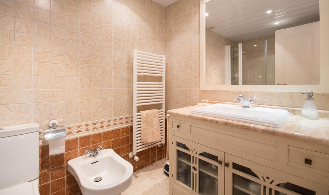 R17 Casa MERCÉ RODOREDA Calafell Extérieur photo
